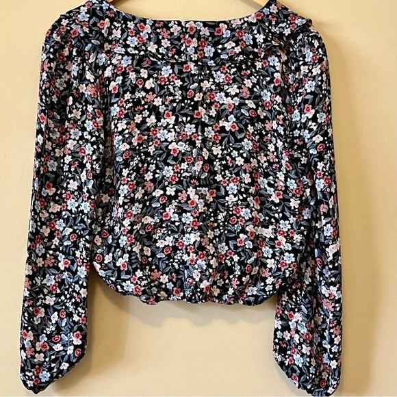 Dynamite| Pretty Dark Floral Open Neck Long Sleeve Feminine Flowy Crop Top Sz S - Picture 5 of 7